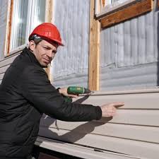 Affordable siding repair and maintenance services in Waelder, TX